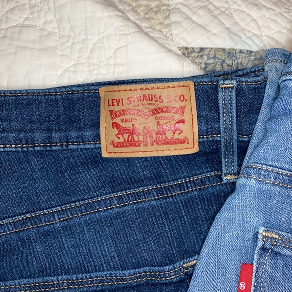 3 pairs Levi Slimming Skinny 33 - Picture 2 of 5